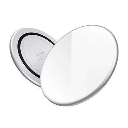 Crong PowerSpot Greitas belaidis įkroviklis – aliumininis 15 W USB-C Qi belaidis įkroviklis su grūdinto stiklo danga (sidabro baltumo)