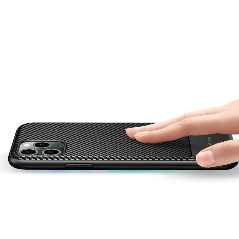 Crong Prestige anglies dangtelis - iPhone 11 Pro Max dėklas (juodas)