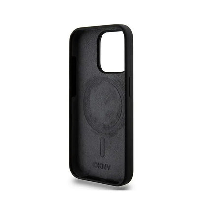 DKNY Liquid Silicone White Printed Logo MagSafe – dėklas skirtas iPhone 15 Pro (juodas)