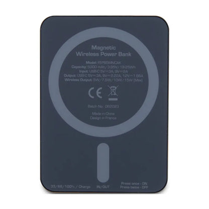 Ferrari Metalinis Logotipas „MagSafe“ – indukcinis maitinimo blokas 5000 mAh 15 W „MagSafe“ (juodas)