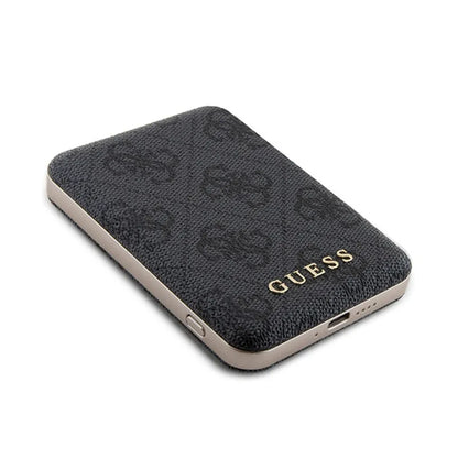 Guess Bundle Pack MagSafe 4G Metal Gold Logo - dėklo komplektas + Power Bank 5000mAh MagSafe iPhone 14 Pro Max (juodas)