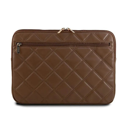 Guess Quilted 4G Sleeve – nešiojamojo kompiuterio dėklas 13 colių / 14 colių (ruda)