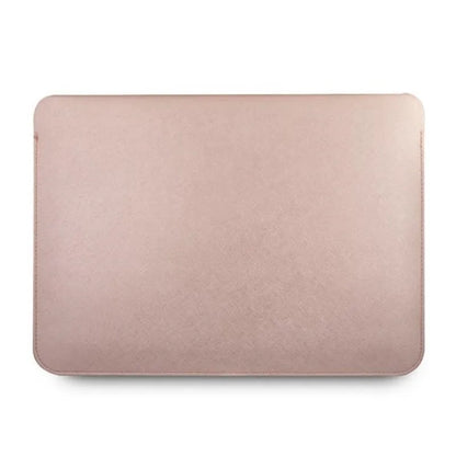 Guess Saffiano Script kompiuterio dėklas - nešiojamojo kompiuterio dėklas 13 colių (rožinis)