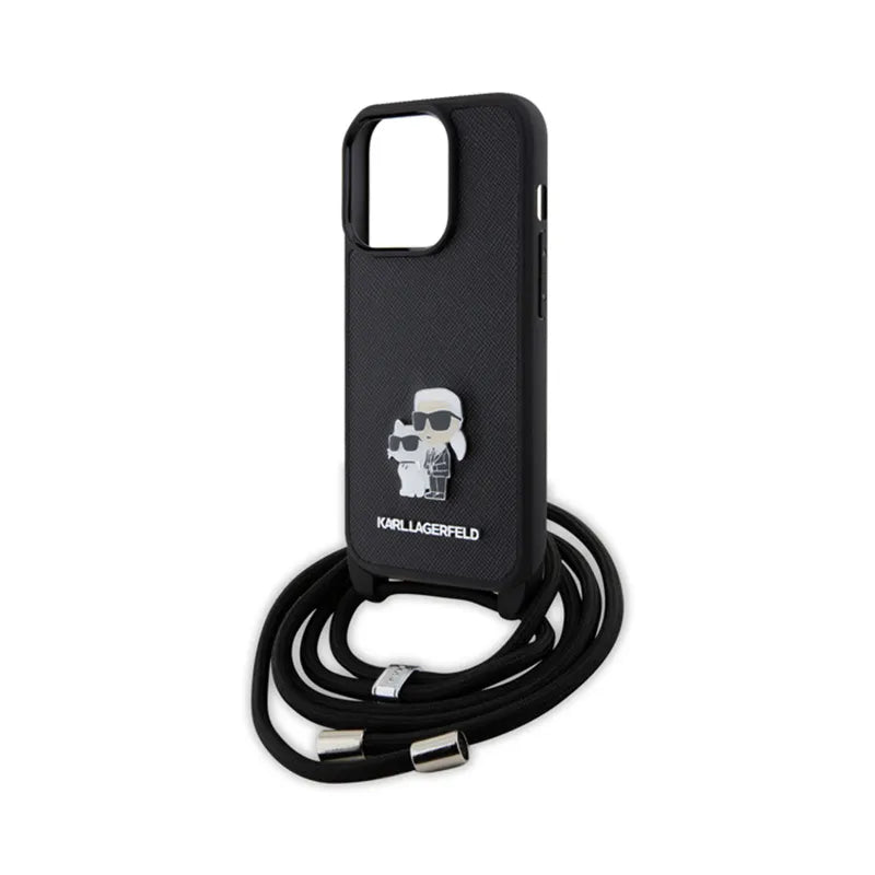 Karl Lagerfeld Crossbody Safiano Metalo Segtukas Karl & Choupette – Dėklas iPhone 15 Pro (Juoda)