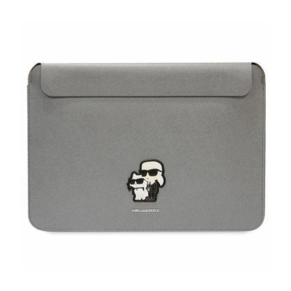 Karl Lagerfeld NFT Saffiano Karl & Choupette Dėklas – 16 colių nešiojamojo kompiuterio dėklas (sidabrinis)