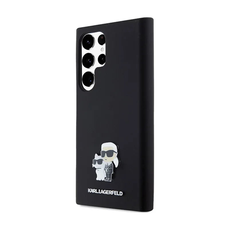 Karl Lagerfeld Silikoninis Karl & Choupette Metal Pin - dėklas Samsung Galaxy S24 Ultra (juodas)