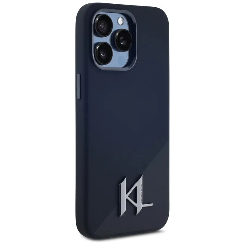 Karl Lagerfeld Silikoninis MagSafe Dėklas su metalo inicialu "Shadow" – skirtas iPhone 15 Pro (juodas)