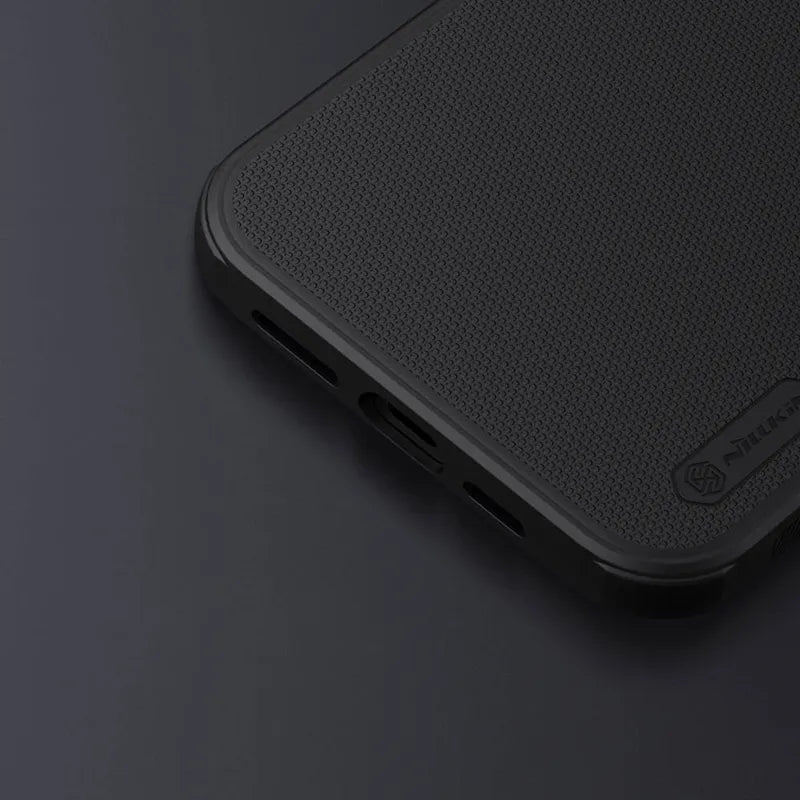 Nillkin Super Frosted Shield Pro – dėklas Apple iPhone 13 Pro Max (juodas)