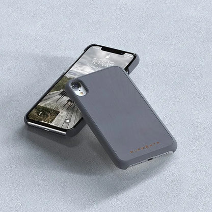 Nordic Elements Original Gefion – dėklas iPhone XR su tikru klevo medžiu (Vidutiniškai pilka)