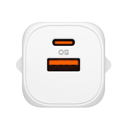 Spigen Essential EE352EU GaN Pro - 35W sieninis įkroviklis su USB-C + USB-A (baltas)