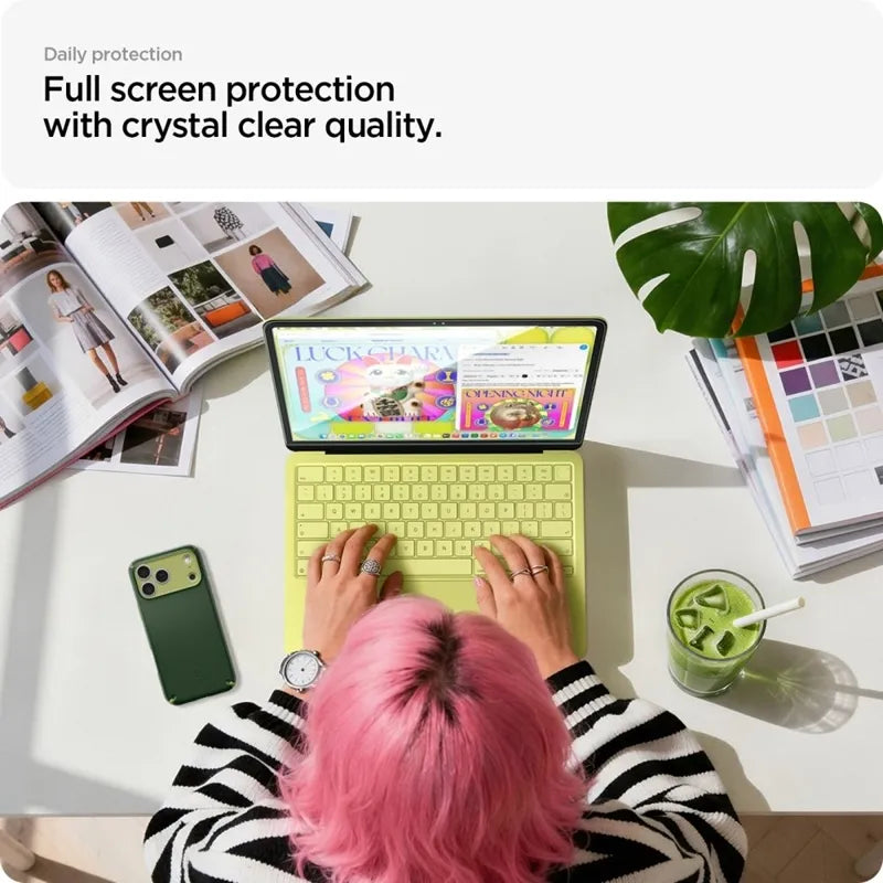 Spigen Glas.tR Slim FC – grūdintas stiklas, skirtas MacBook Neo (juodas rėmelis)