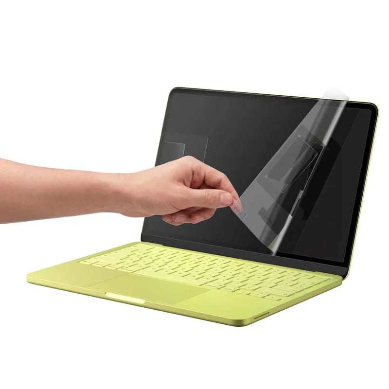 Spigen Glas.tR Slim FC – grūdintas stiklas, skirtas MacBook Neo (juodas rėmelis)