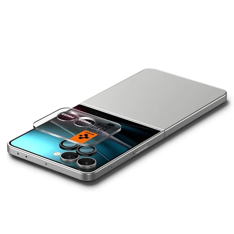 Spigen Optik Pro HD GLAS.TR EZ Fit kameros apsauga 2 vnt. – lęšių apsauga skirta Samsung Galaxy Z Flip 7 (juoda)