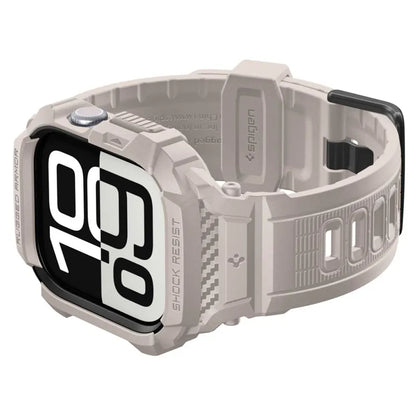 Spigen Rugged Armor Pro V2 – Dirželis su dėklu Apple Watch 10/11 46mm (Smėlio spalvos)