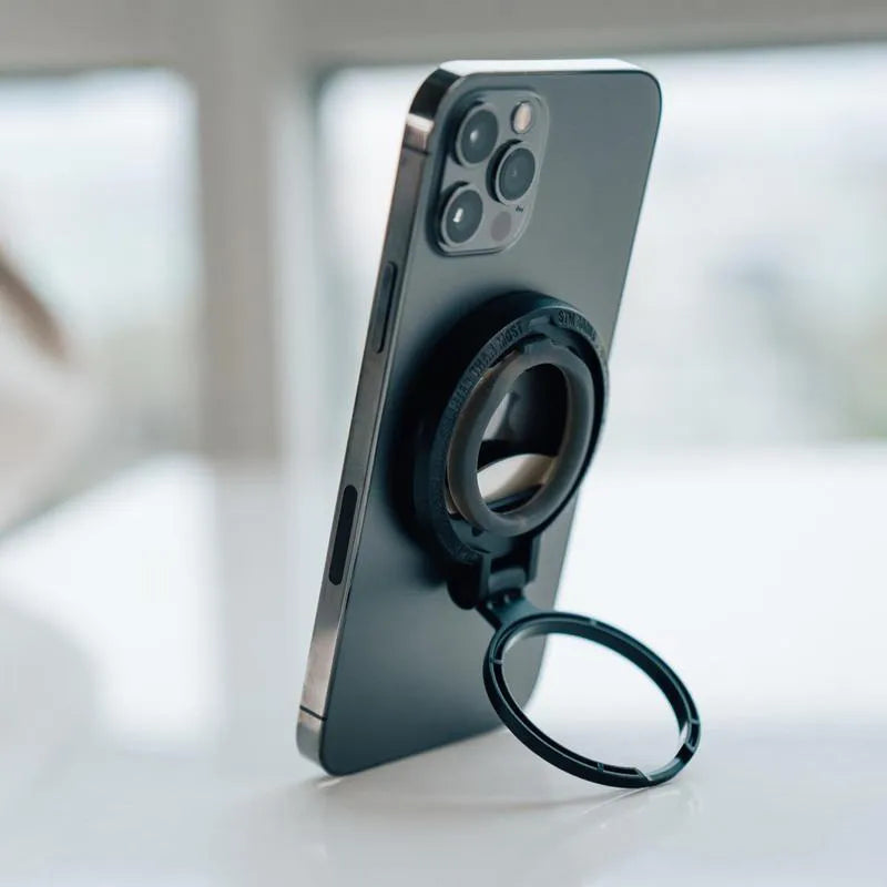 STM MagLoop – „iPhone“ piršto kilpa ir butelių atidarytuvas – juodas