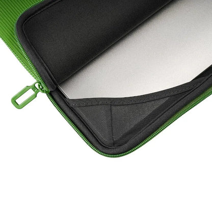 Tucano Colore2 – dėklas 13 colių MacBook Air (M5/M4/M3/M2/M1/2026–2018) / 13 colių Pro / 12 colių nešiojamiesiems kompiuteriams (žalias)
