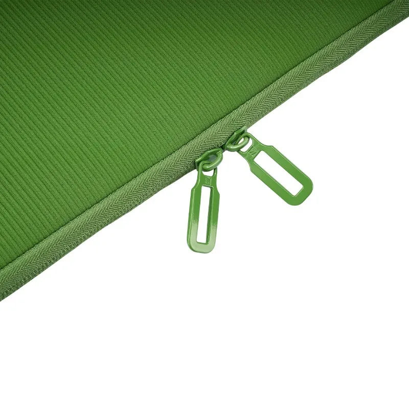 Tucano Colore2 – dėklas 13 colių MacBook Air (M5/M4/M3/M2/M1/2026–2018) / 13 colių Pro / 12 colių nešiojamiesiems kompiuteriams (žalias)