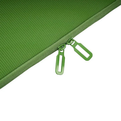 Tucano Colore2 – dėklas 13 colių MacBook Air (M5/M4/M3/M2/M1/2026–2018) / 13 colių Pro / 12 colių nešiojamiesiems kompiuteriams (žalias)