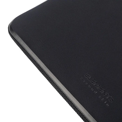 TUCANO Elements 2 – dėklas MacBook Air 13” (M5/M4/M3/M2/M1/2026-2018) / Pro 13" (juodas)