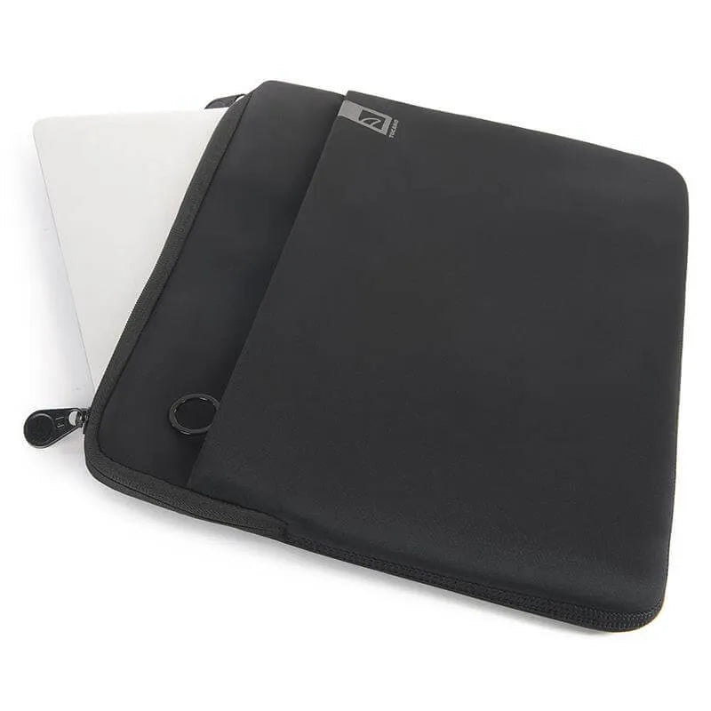 Tucano Top Second Skin – Dėklas MacBook Air 15" (M5/M4/M3/M2/2026–2023) / Pro 15" / nešiojamiesiems kompiuteriams 14" / 13" (juodas)
