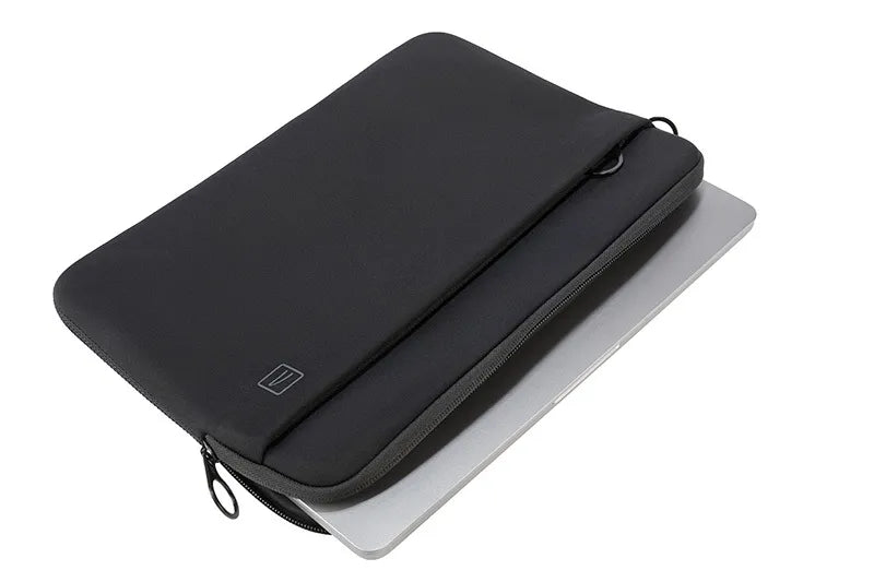 Tucano Top Second Skin – dėklas MacBook Pro 14" („M5/M4/M3/M2/M1/2026-2021“ modeliams) (juodas)