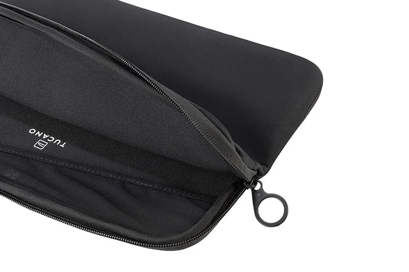 Tucano Top Second Skin – dėklas MacBook Pro 14" („M5/M4/M3/M2/M1/2026-2021“ modeliams) (juodas)