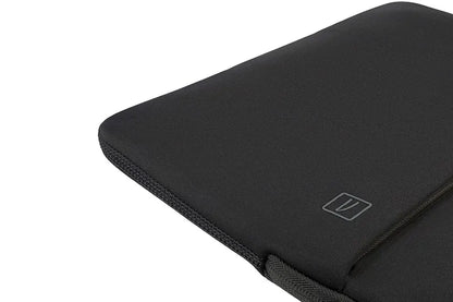 Tucano Top Second Skin – dėklas MacBook Pro 14" („M5/M4/M3/M2/M1/2026-2021“ modeliams) (juodas)
