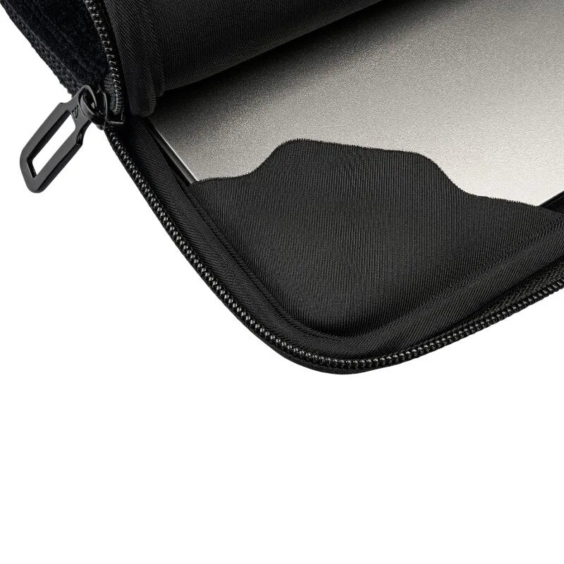 TUCANO Velluto 2 - Dėklas MacBook Air 13" (M5/M4/M3/M2/M1/2026-2018) / Pro 13" / Nešiojamajam kompiuteriui 12" (juodas)