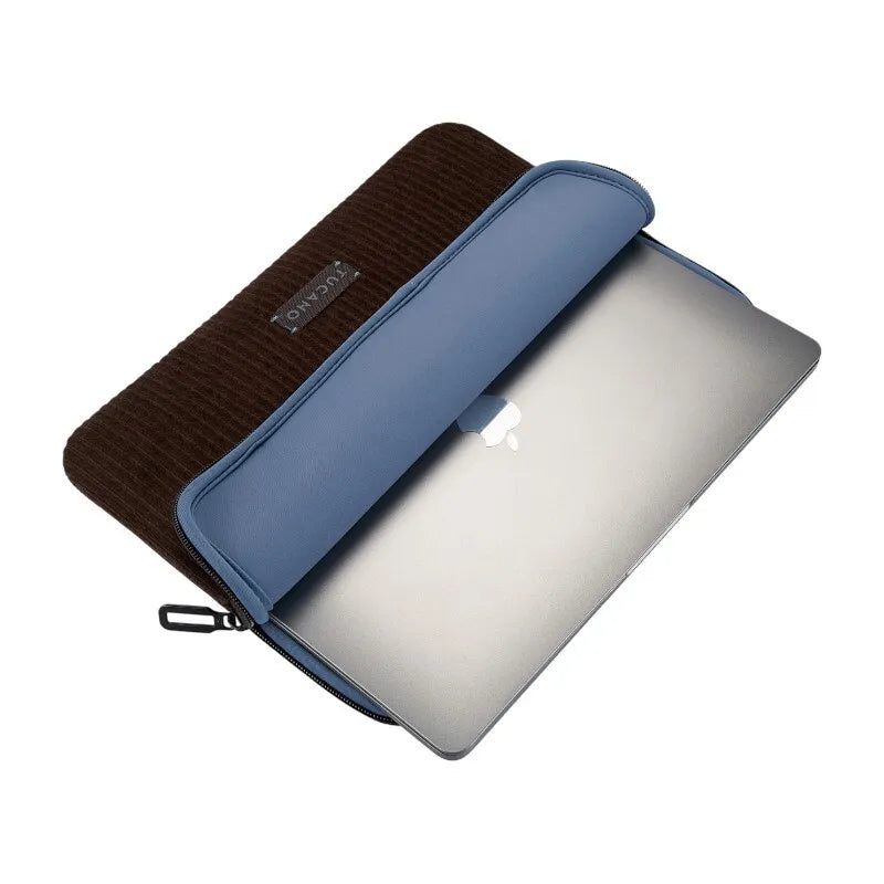 TUCANO Velluto 2 – Dėklas MacBook Air 13" (M5/M4/M3/M2/M1/2026-2018) / Pro 13" / Nešiojamiesiems kompiuteriams 12" (rudos spalvos)