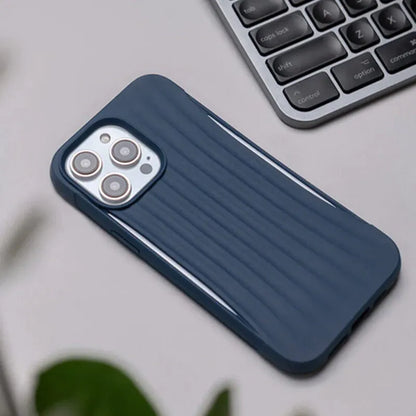 X-Doria Raptic Clutch – Biologiškai skaidomas dėklas iPhone 14 Plus (atlaikė kritimo testą iš 3 m) (mėlynas)