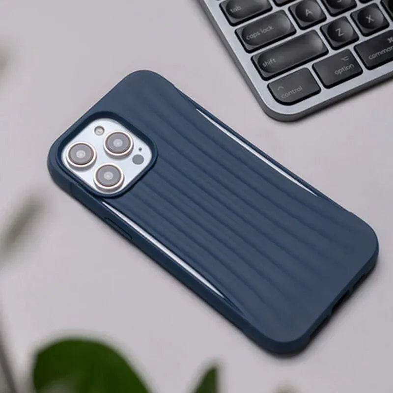 X-Doria Raptic Clutch – Biologiškai skaidrus dėklas, skirtas iPhone 14 (bandytas nukritus iš 3m) (Mėlynas)